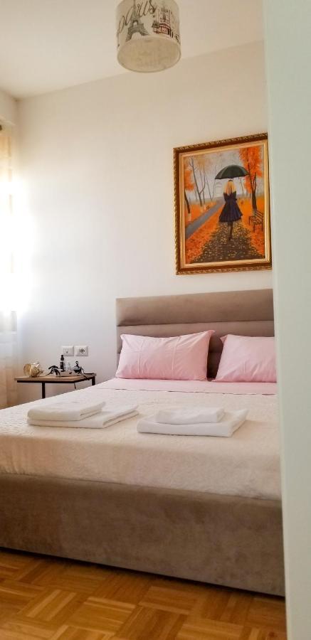 City Center Cute And Comfy Apartment - Ajia Apartments Тирана Екстериор снимка